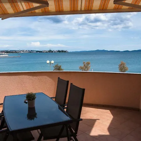 بيت ضيافة Nino 1